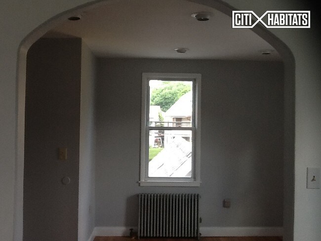 Foto del edificio - 550 Delafield Ave