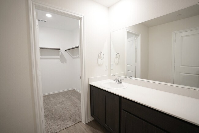 Foto del edificio - 7005 Cottonseed Dr