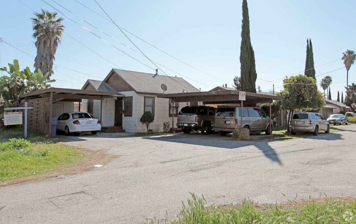 Primary Photo - 4700-4708 Live Oak St