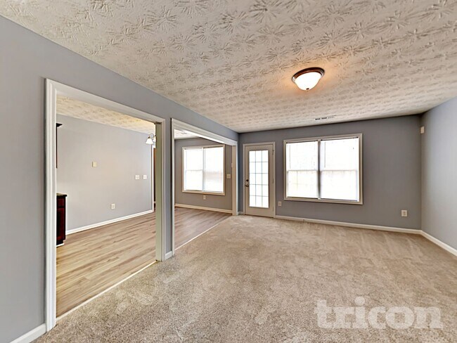 Building Photo - 1710 Meadow Trace