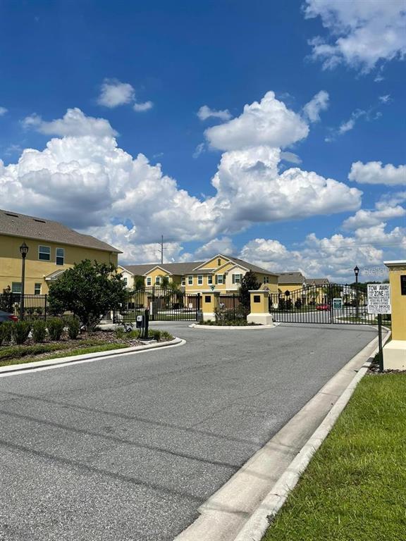 Building Photo - 9884 Red Eagle Dr