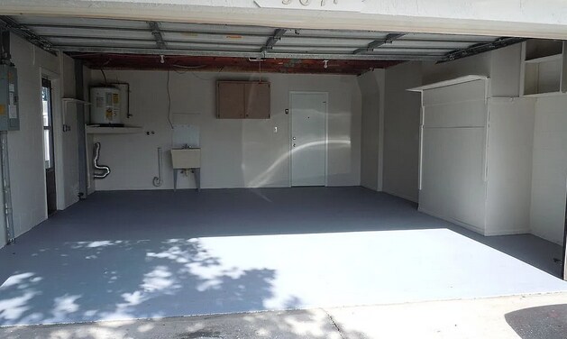 Foto del edificio - 9641 Morehead Ln