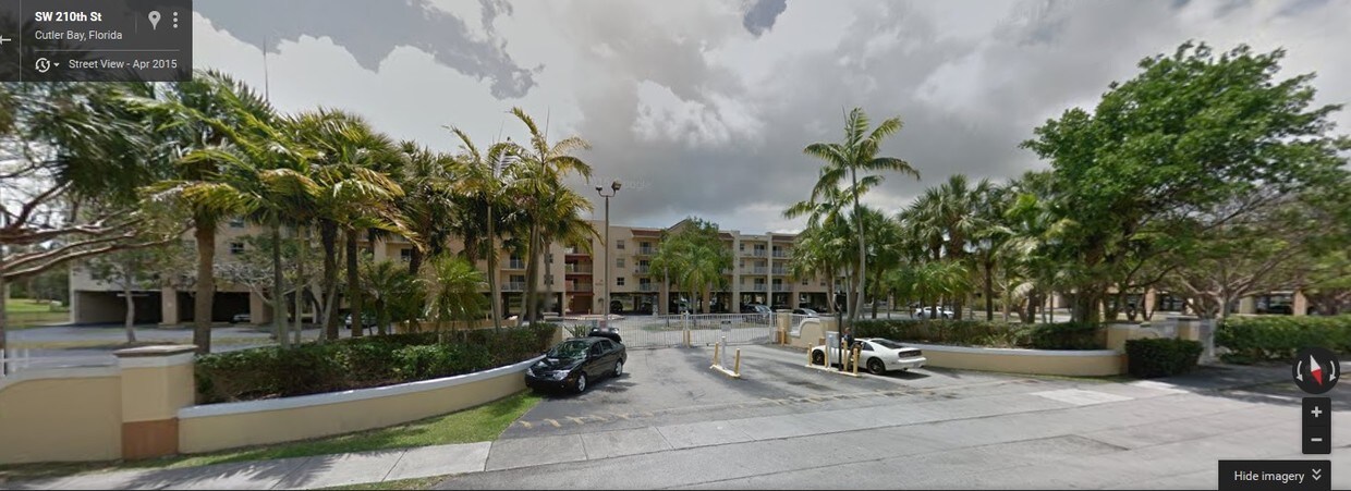 Primary Photo - 8200 SW 210th St