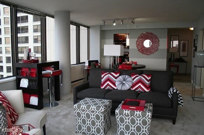 Foto del edificio - 330 W Ontario St