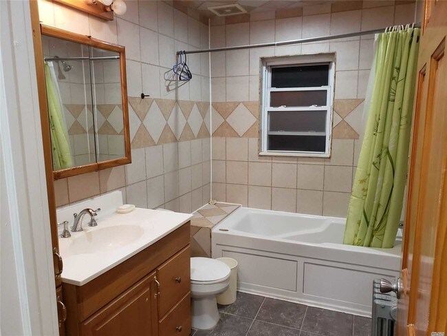 Foto del edificio - 161-27 84th Ave
