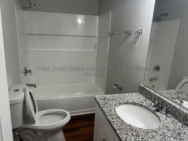 Foto del edificio - 1342 Drewery Ave