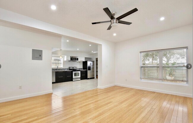 Foto del edificio - 2307 S Mills Ave