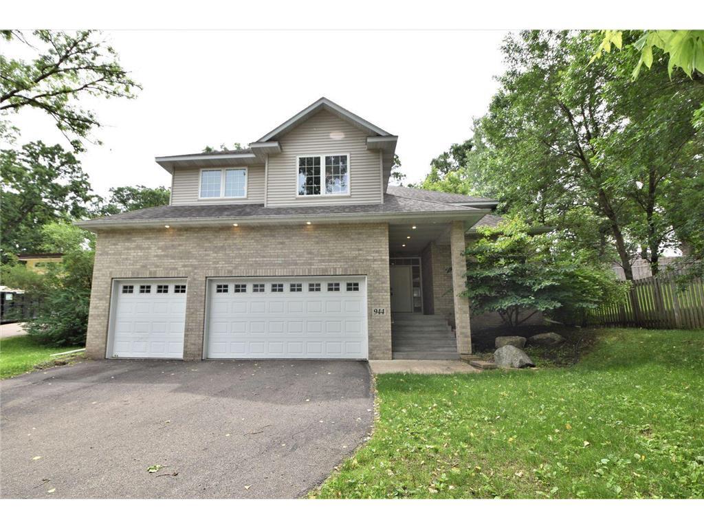 944 Chloe Ln, Eagan, MN 55123 House Rental in Eagan, MN