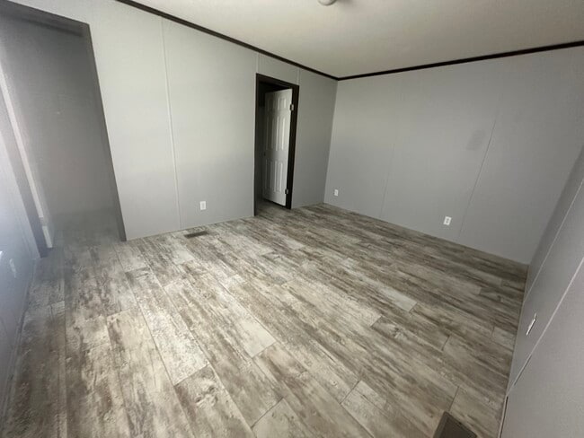 Foto del edificio - 5913 W Maple St