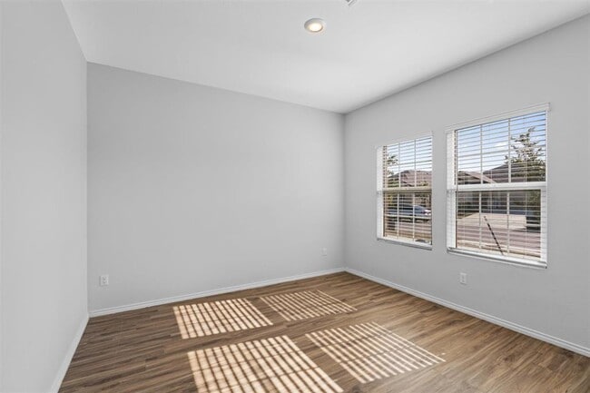 Building Photo - 321 Arnage Dr