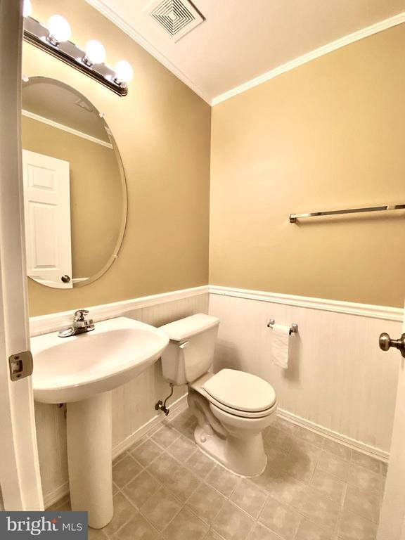 Building Photo - 8381 Jovin Cir