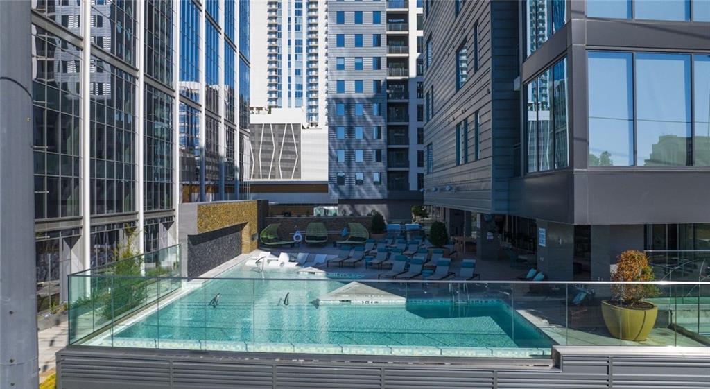 Foto principal - 1140 Spring St NW