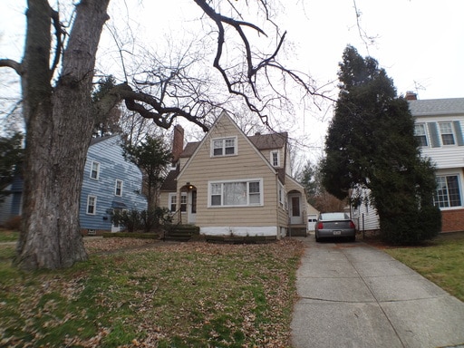 Building Photo - 1119 Castleton Rd