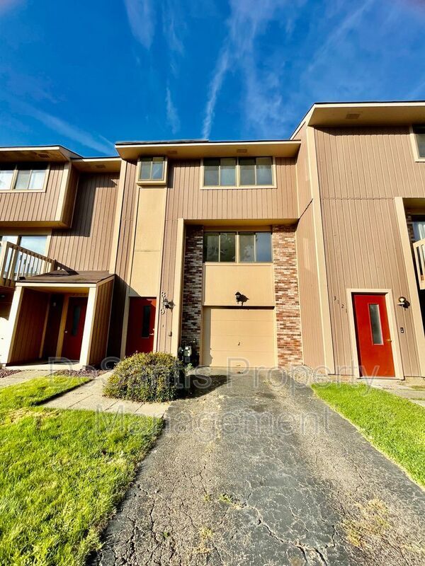 Building Photo - 3119 Laurel Ridge Cir