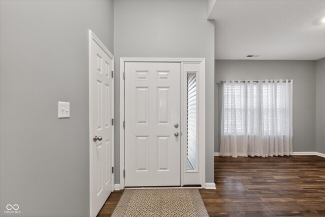 Foto del edificio - 6607 Laurelwood Dr