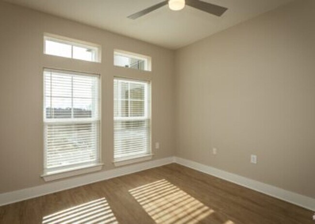 Interior Photo - StationTwo22 Apartments