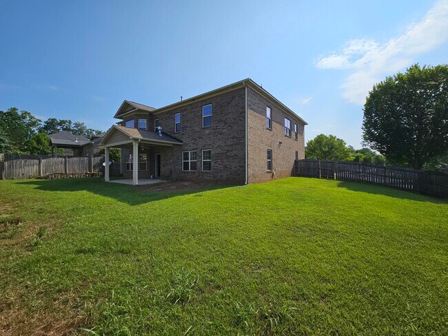Building Photo - 1 Featherfoil Ct