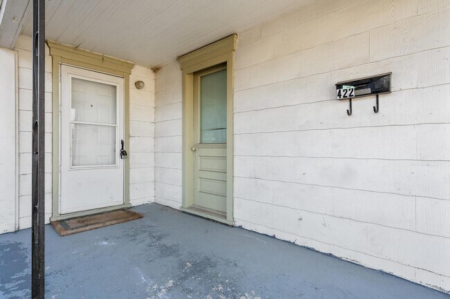 Foto del edificio - 420 Brandt St