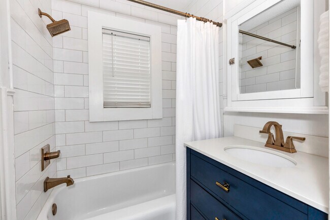 Foto del edificio - 1537 Mckinley Ave NE