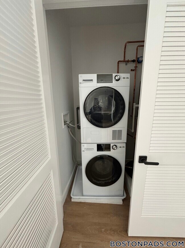 Foto del edificio - 199 Gardner St