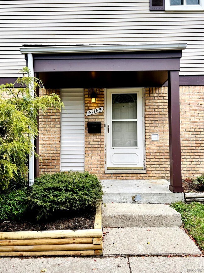 41165 S Woodbury Green Dr Unit 41165 S Woodbury Green Dr, Van Buren Twp