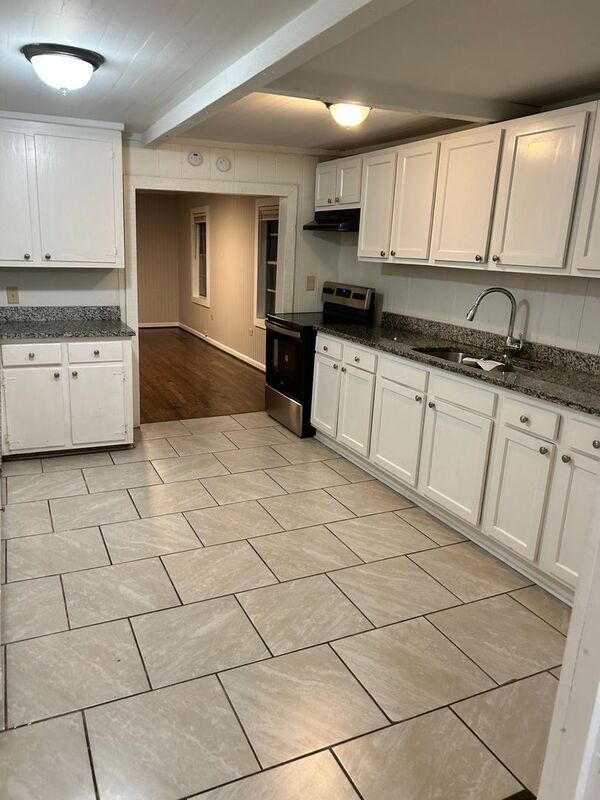 Foto del edificio - 252 Crumly Chapel Rd