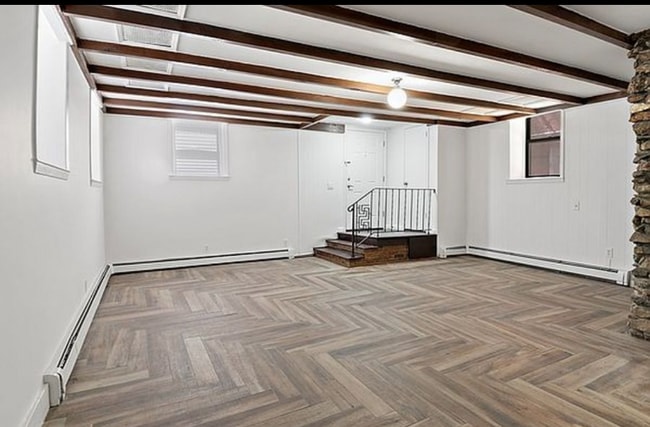 Foto del edificio - 1075 Grant Ave