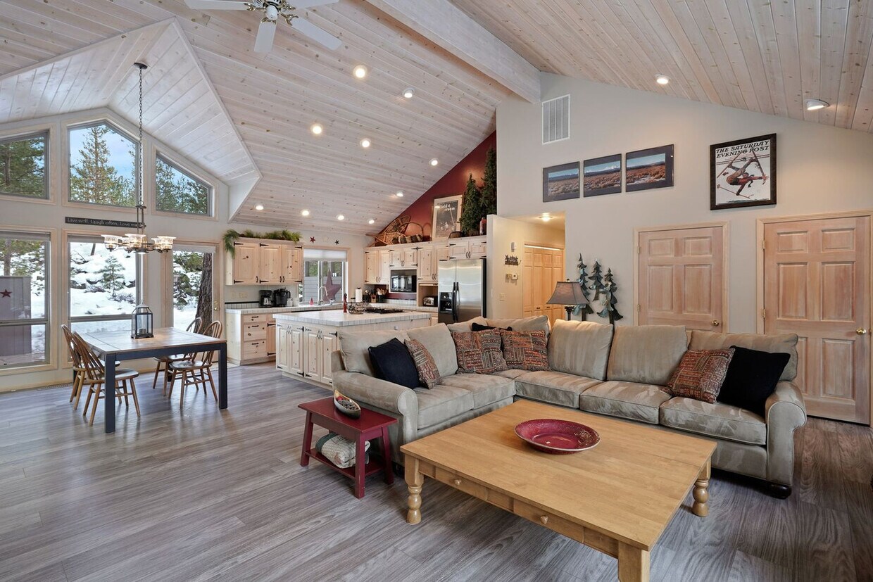 Foto principal - 17709 Todd Ln