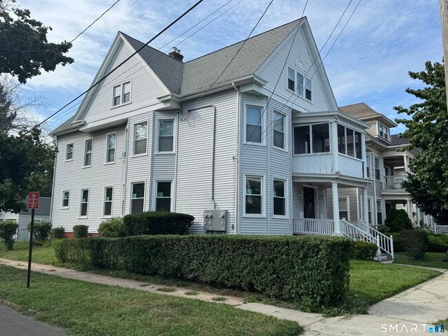 Building Photo - 38 Brownell St