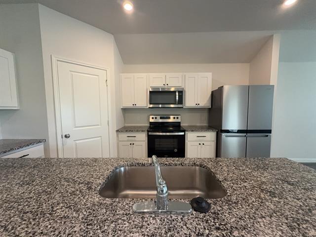 Foto del edificio - 3637 Silver Maple Ln