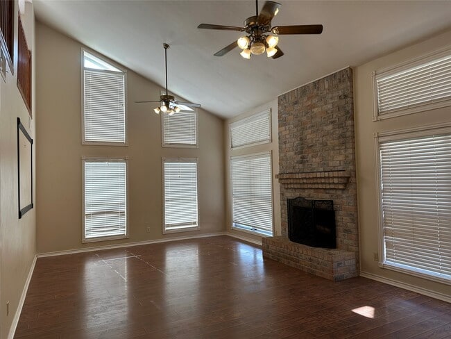 Building Photo - 33615 Dobbin-Huffsmith Rd