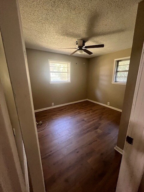 Building Photo - 3801 Fielder Dr