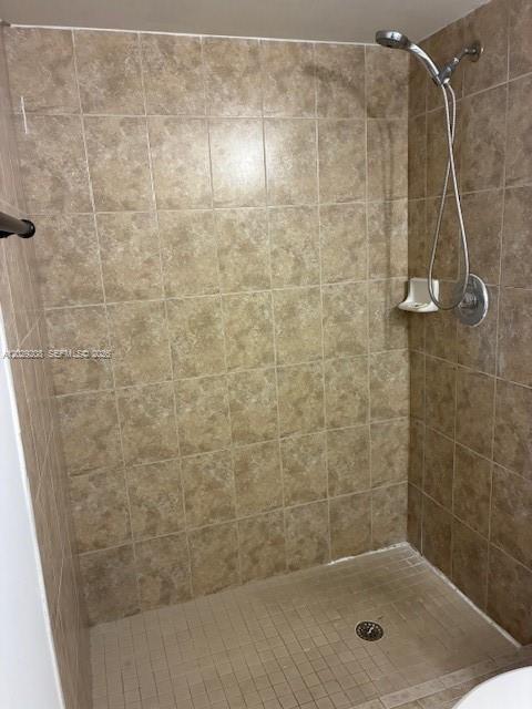 Foto del edificio - 7075 NW 186th St