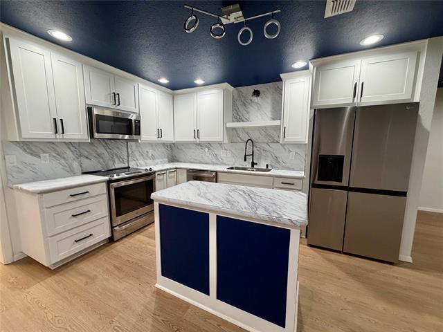 Foto del edificio - 2021 Lexington Pl