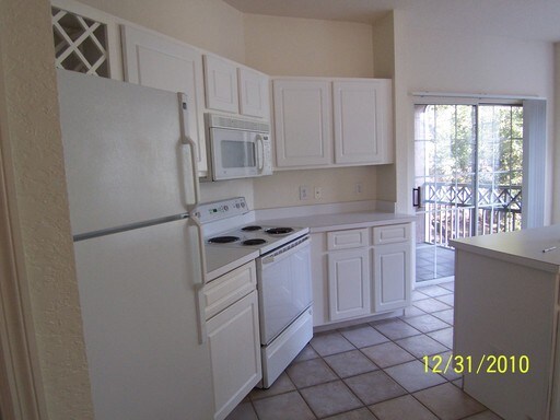 Building Photo - 15350 Amberly Dr