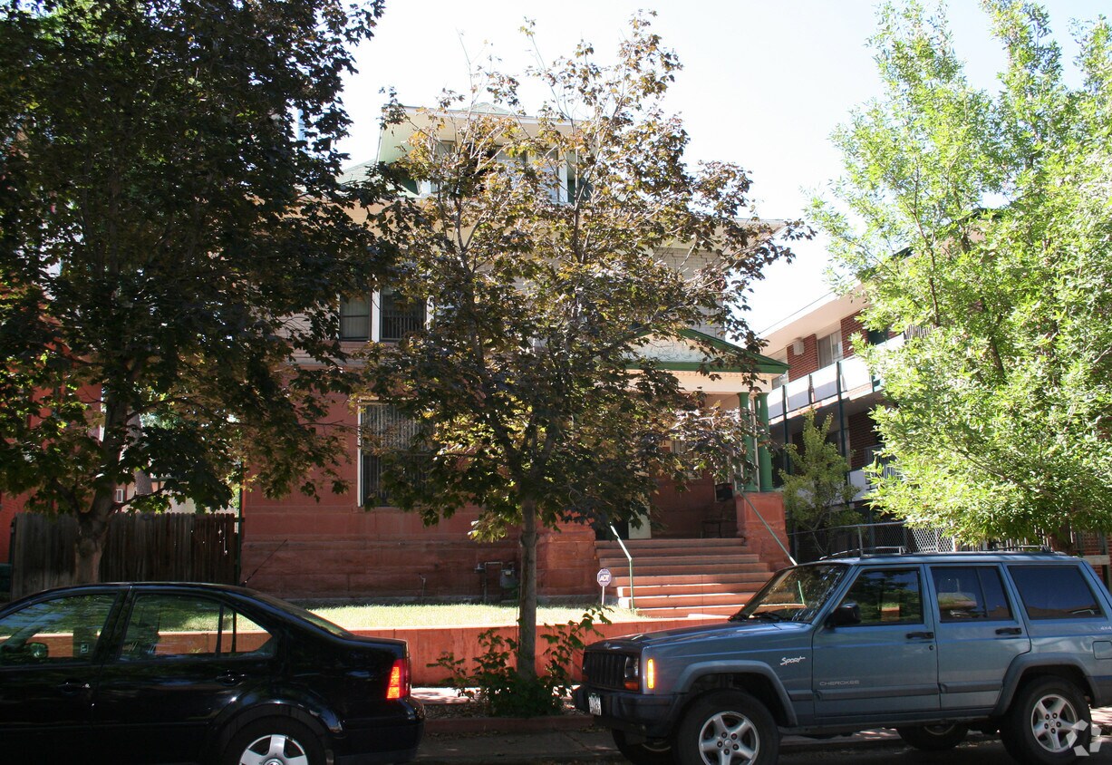 Building Photo - 1331 Columbine St