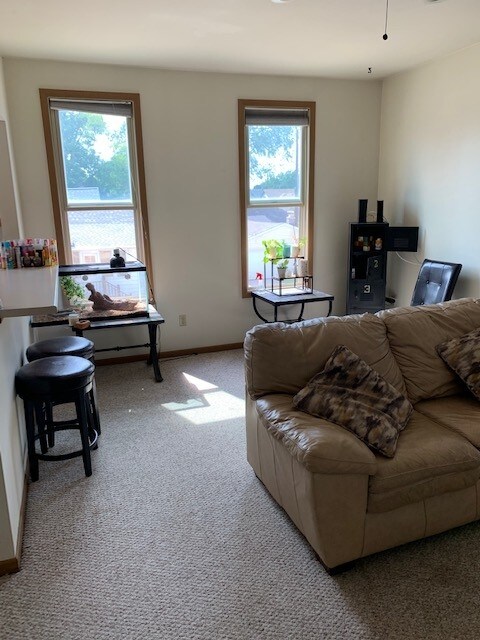 Building Photo - 614 Ohio St