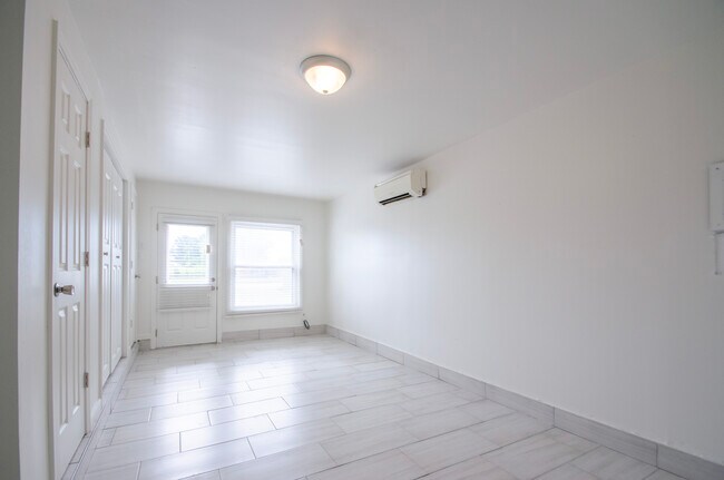 Building Photo - 7886 E Latimer Pl