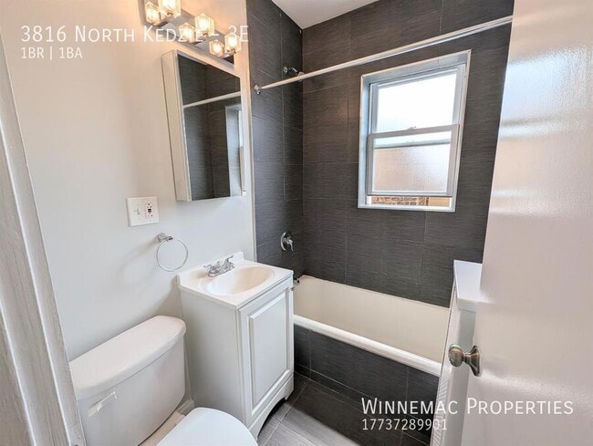 Building Photo - 3816 North Kedzie-3E