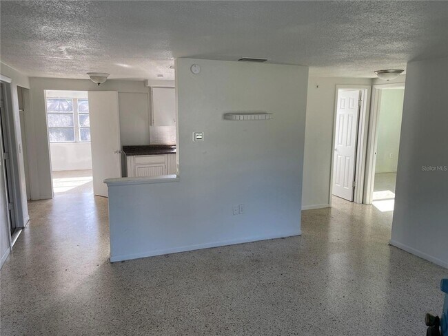 Foto del edificio - 7034 Bellaire Terrace