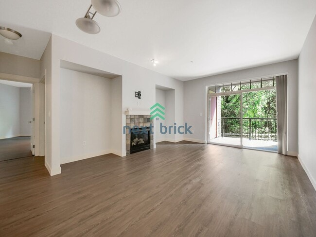 Photo - Beautiful 2 Bed 2 Bath for Rent with desig... Apartment