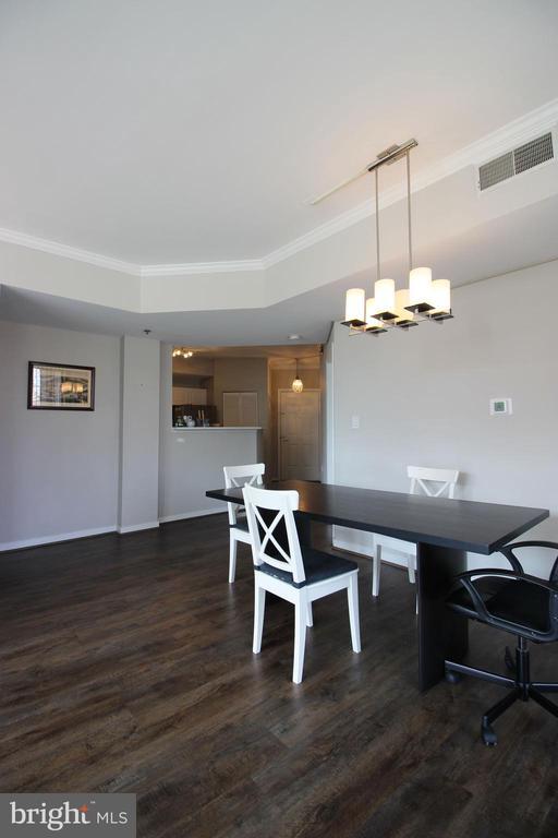 Foto del edificio - 1641 International Dr