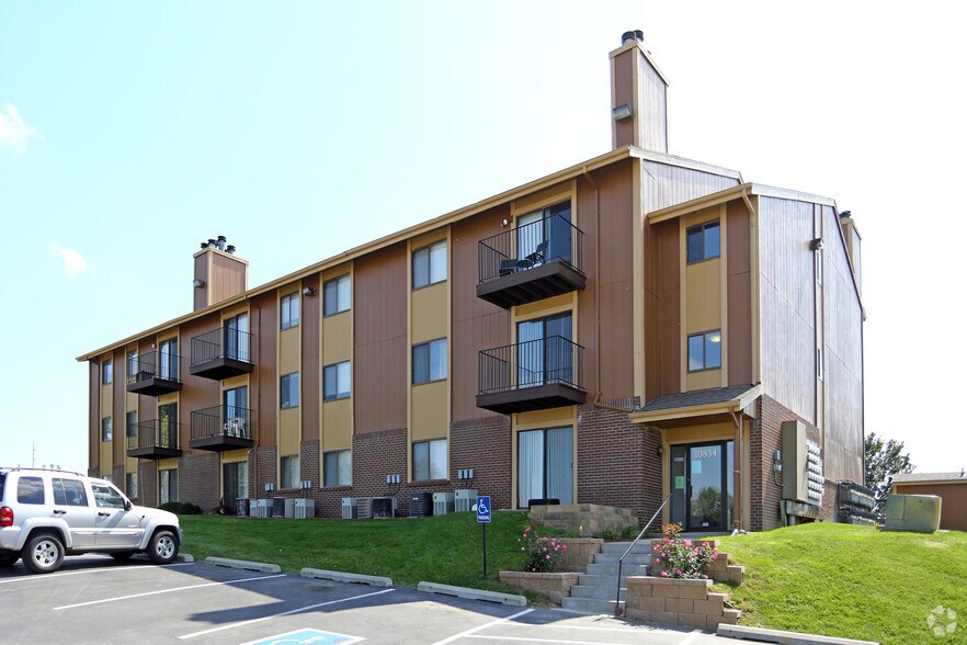 Fox Ridge Apartments Als Omaha Ne Building Fox Ridge Apartments