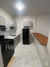 Building Photo - 131 N 16th St
