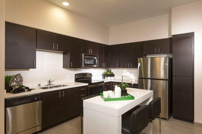 Foto del edificio - 1107 N Fair Oaks Ave