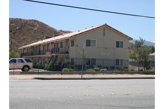 Foto del edificio - 17920 Sierra Hwy
