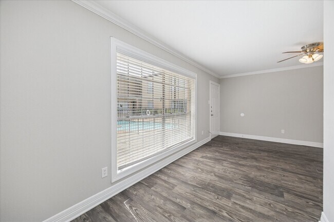 Foto del edificio - 201 Emerson St