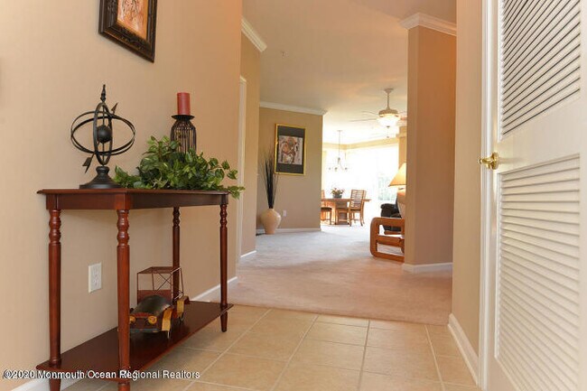 Building Photo - 322 Mill Pond Way
