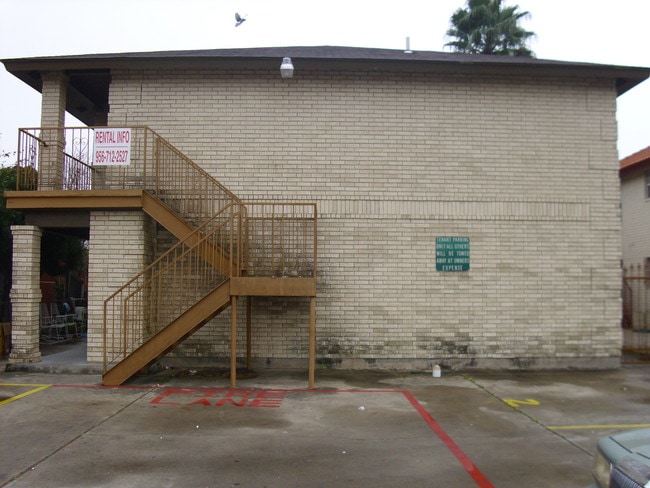 Building Photo - 315 E Taylor St