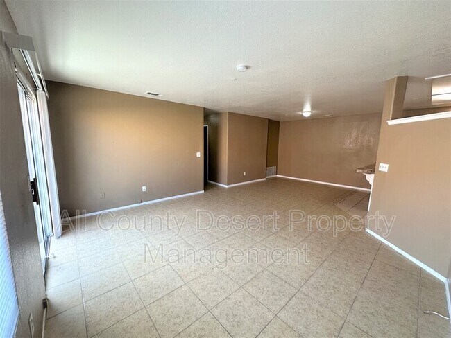 Building Photo - 13085 Mountain View Rd